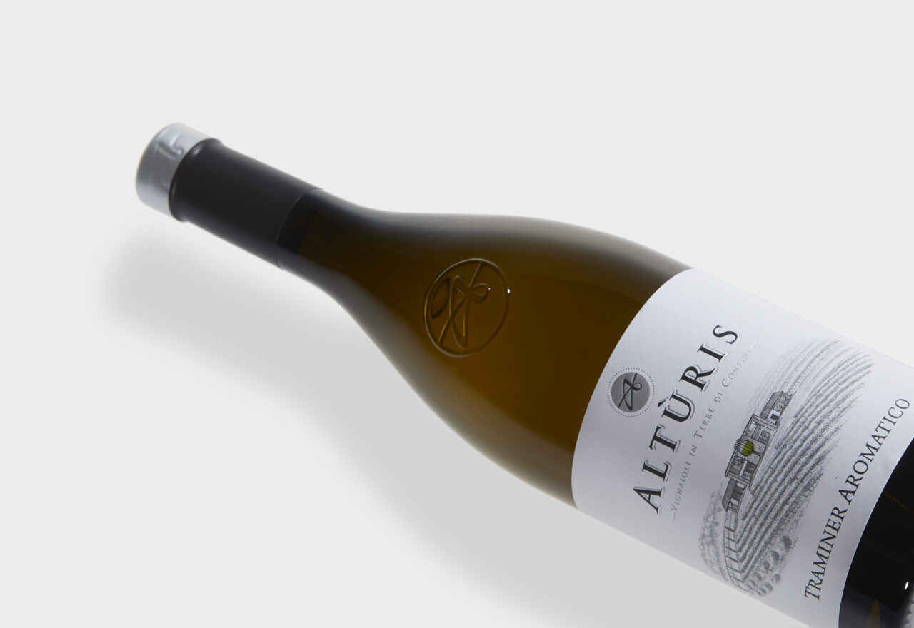 Traminer Aromatico Drikkevarer Lowin