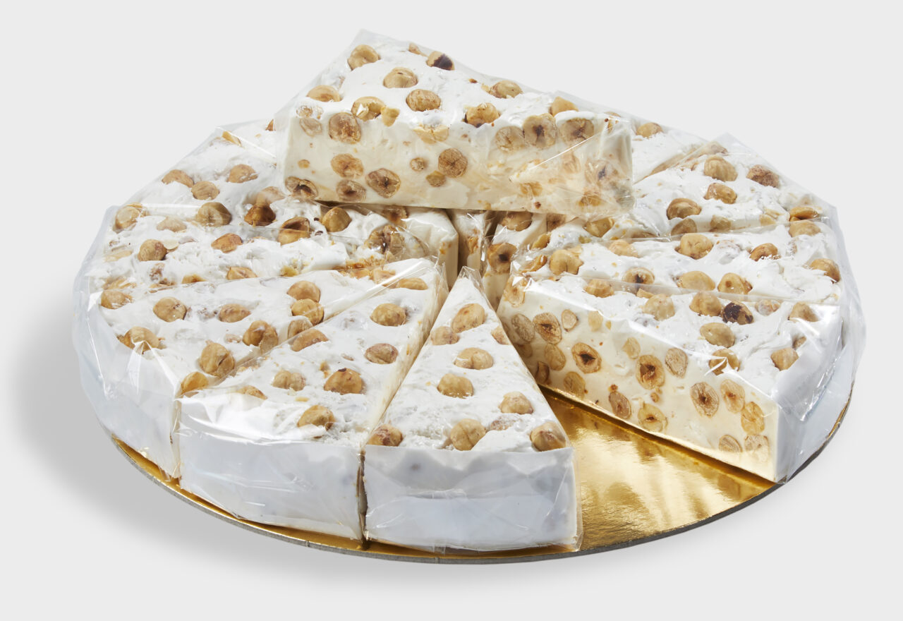 Torrone nocciole “cake” Specialiteter Lowin
